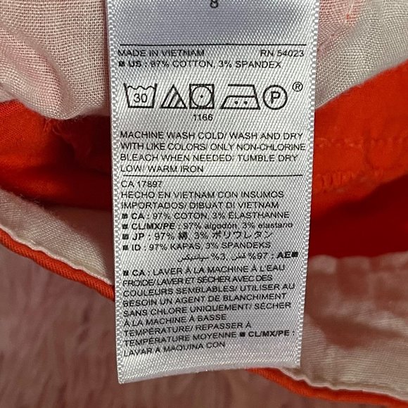 Old Navy Size 8 khakis - Picture 4 of 7